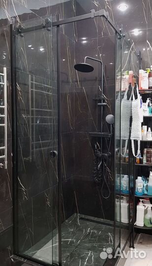 Стеклянная перегородка