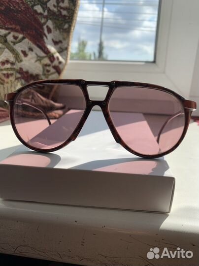 Солнцезащитные очки