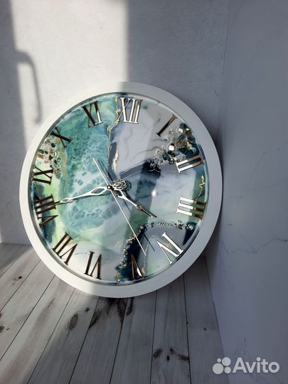 Изделия из эпоксидной смолы Часы настенные
