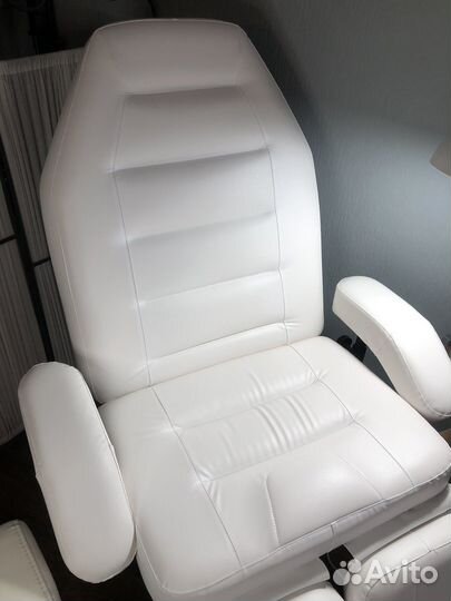 Кресло для педикюра с пылесосом