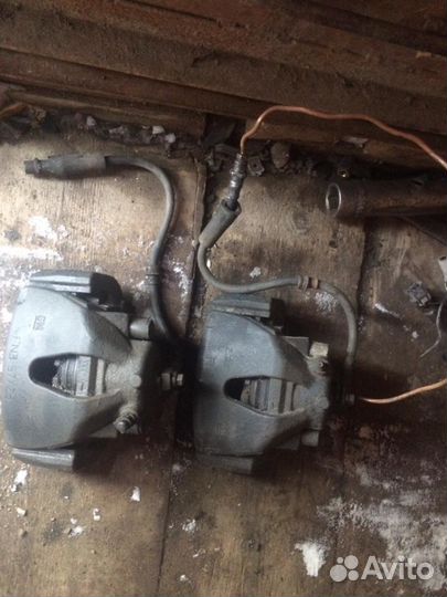 Суппорт передний левый опель астра в сборе