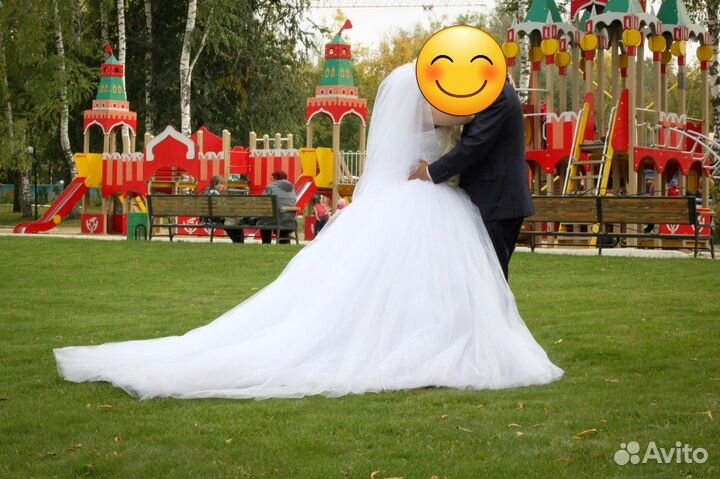 Свадебное платье