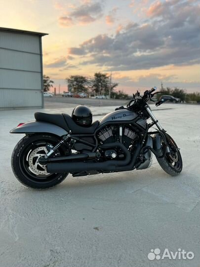 Harley Davidson v rod night rod