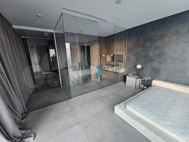 Аукцион: 2-к. апартаменты, 117 м², 66/77 эт.