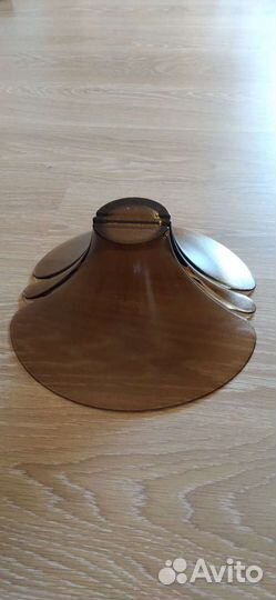 Ваза-фруктовница из коричневого стекла