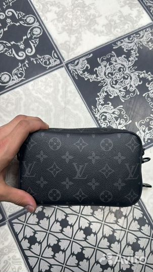 Сумка Louis Vuitton на доставку