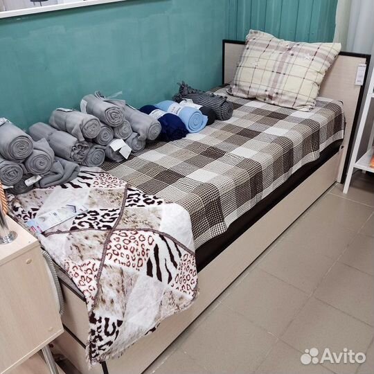 Кровать двухспальная 