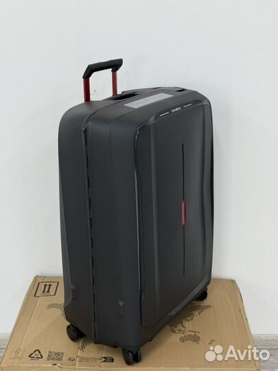 Новый чемодан Samsonite Essens XL, угольно-красный