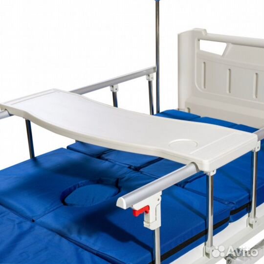 Медицинская кровать для ухода за больными