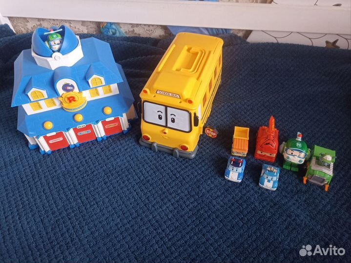 Робокар поли станция, автобус скулби