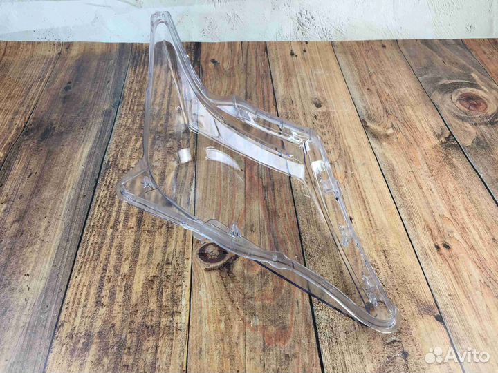 Стекло фары Lexus LX 5.7 (12-15) левое