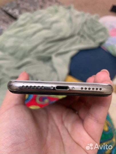 iPhone X, 64 ГБ