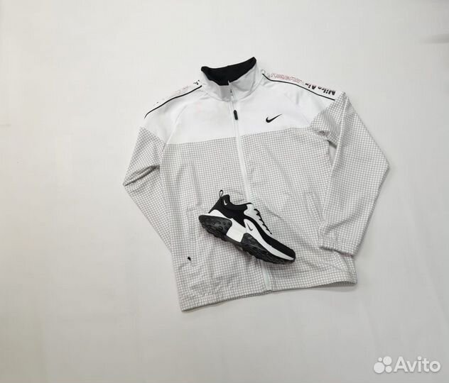 Спортивный костюм белый Nike артикул 022