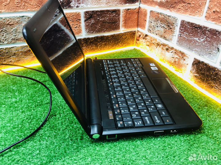 Z.12094 Нетбук Lenovo S10 intel atom 1.6ghz 150gb