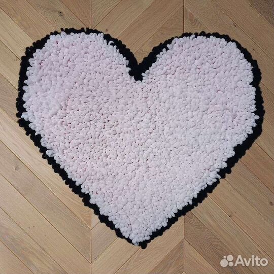 Ковёр вязаный ручной работы