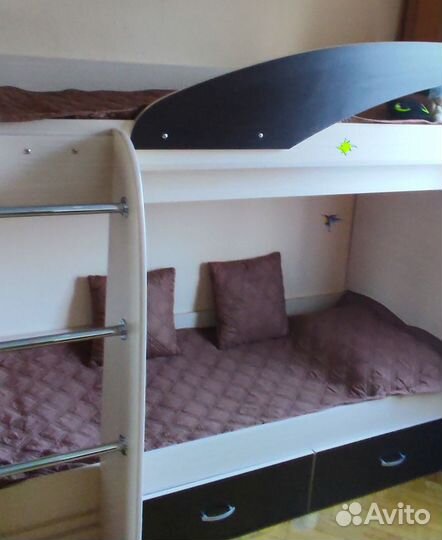 Покрывало стеганое (2 шт) с 2 подушками