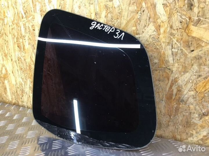Форточка кузова задняя левая Renault Duster