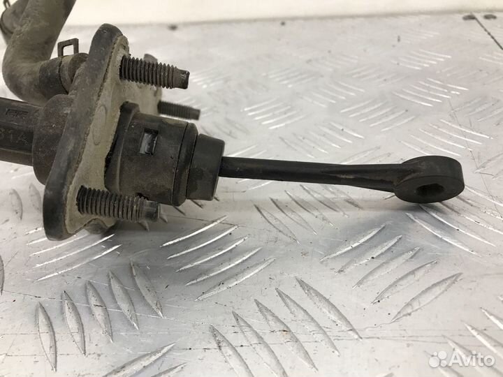 Б/У главный цилиндр сцепления Hyundai Solaris RB