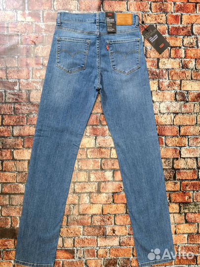 Женские джинсы levis 724