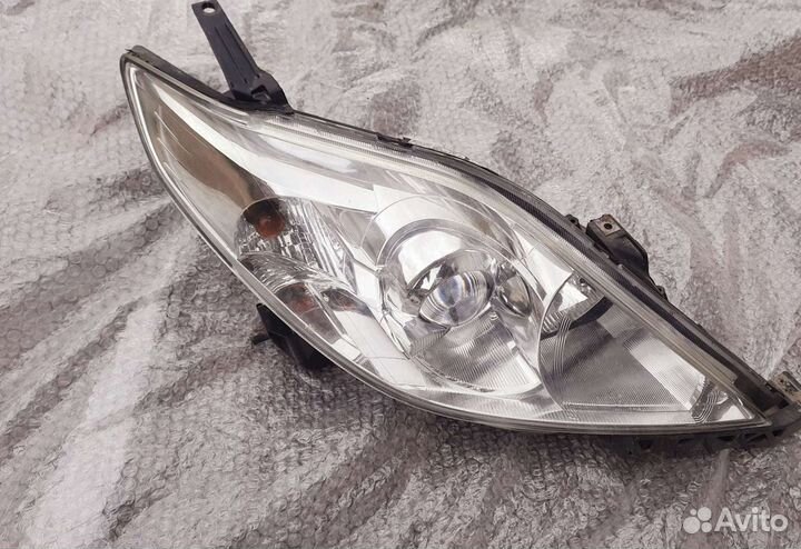 Фара правая mazda 5 2005-2007