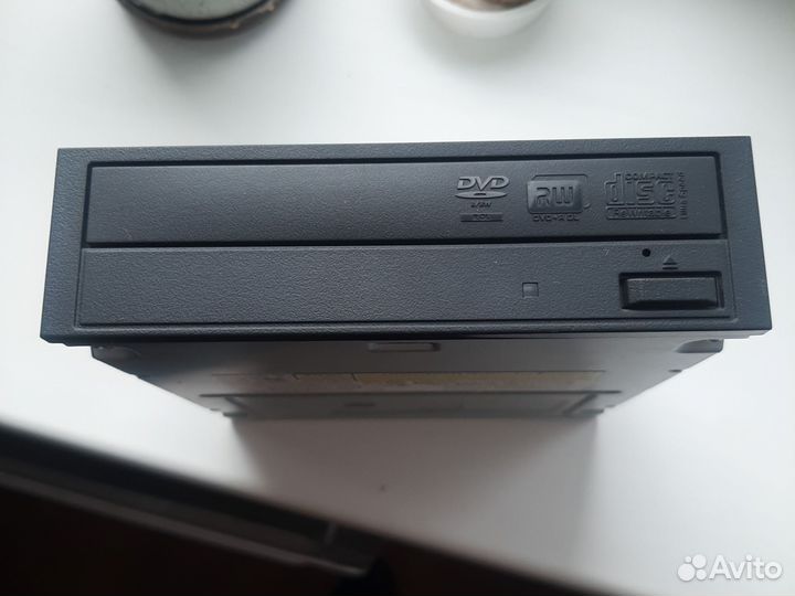 DVD привод SATA