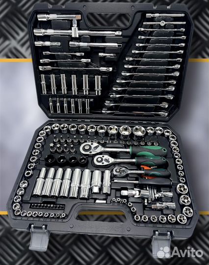 Набор инструментов для авто новый, 151 предмет