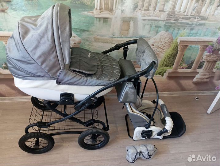 Коляска Tutis Zippy Classic 2 в 1