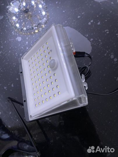 Прожектор светодиодный с датчиком движения