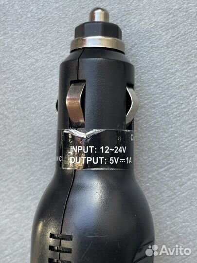 Автомобильная зарядка для видеорегистратора