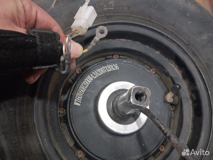 Мотор колесо для электросамоката