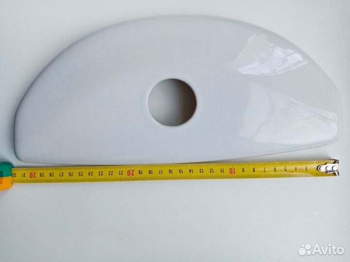 Крышка от бачка унитаза