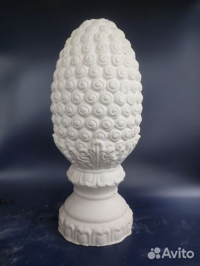 Артишок из гипса. Высота 31 см