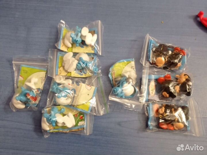 Смурфики 2010 Киндер целиком отдельно