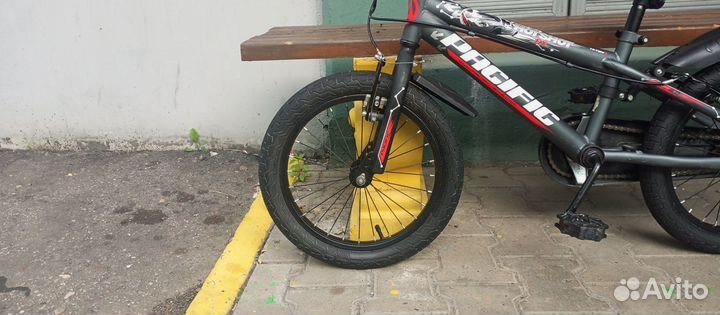 Детский велосипед 16