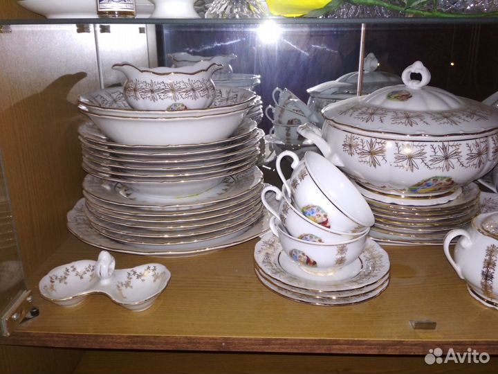 Столовый сервиз 