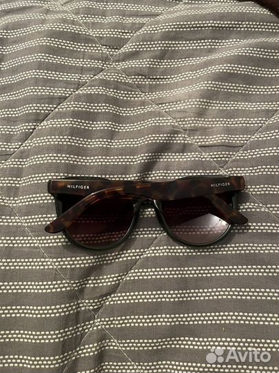 Очки tommy hilfiger