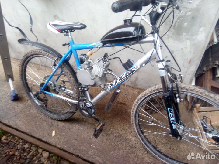 Продам велосипед с бензиновым мотором
