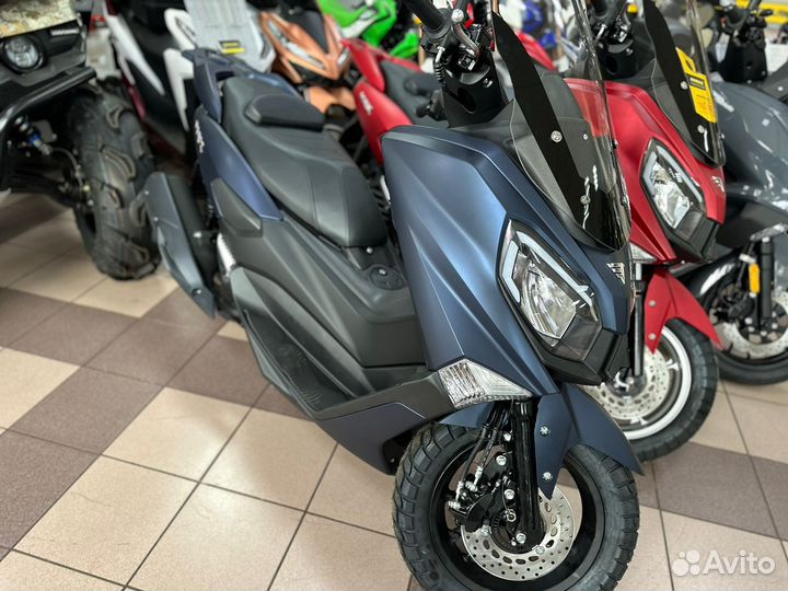 Скутер VMC Vento MAX 200