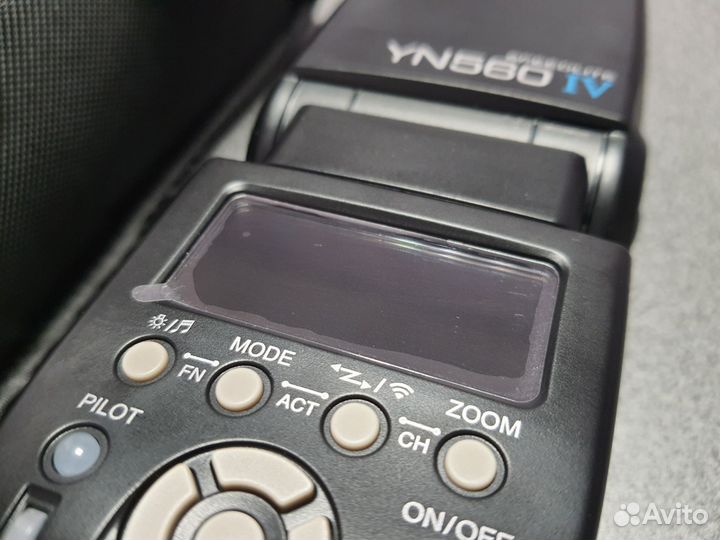 Вспышка yongnuo 560 iv