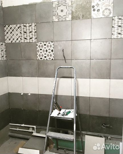 Ремонт ванной и санузла. Укладка плитки, Плиточник