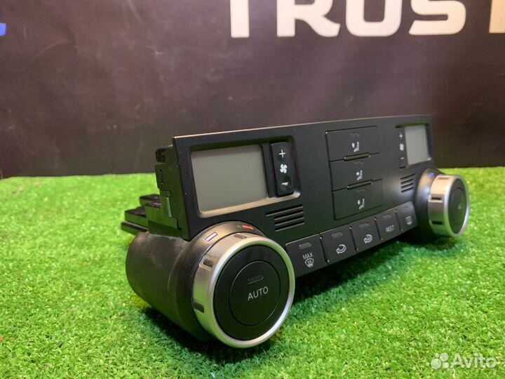 Блок управления климатом volkswagen touareg 2008