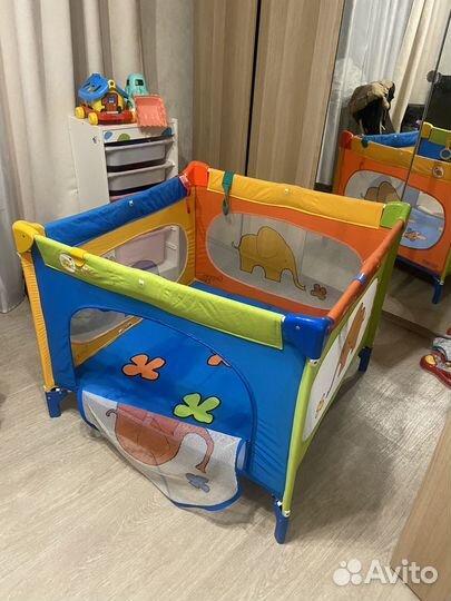 Манеж детский складной