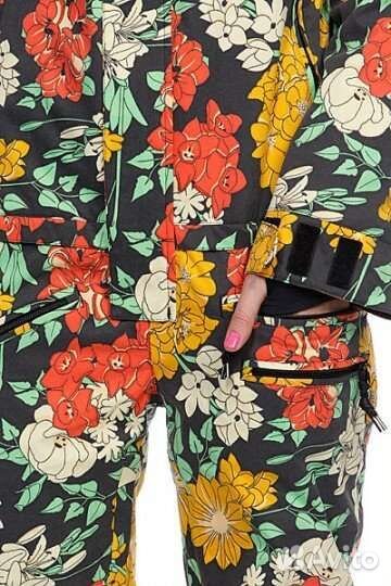 Комбинeзон для сноуборда, горных лыж