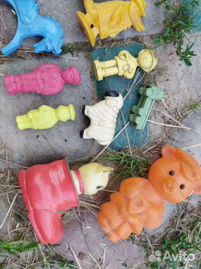 Игрушки солдатики резина и др детские СССР