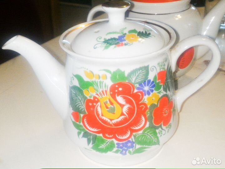 Чайники и чашки