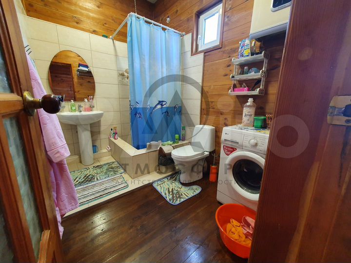 Дом 131 м² на участке 4 сот.