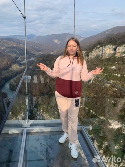 Массажистка