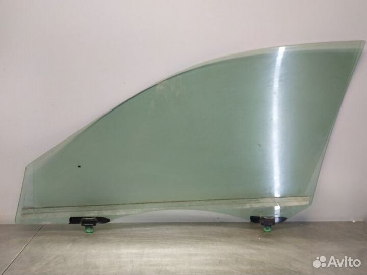 Стекло двери переднее левое Toyota Camry ACV40