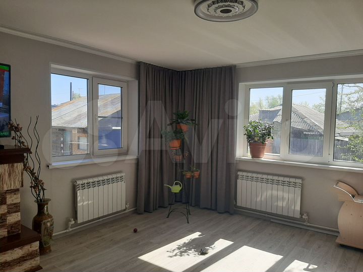 Дом 65 м² на участке 5 сот.