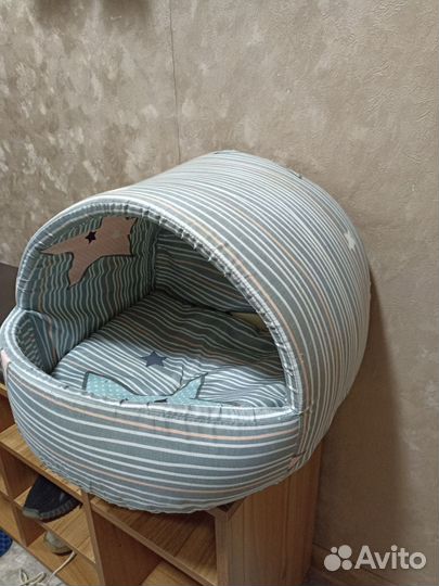 Лежанка для кошек